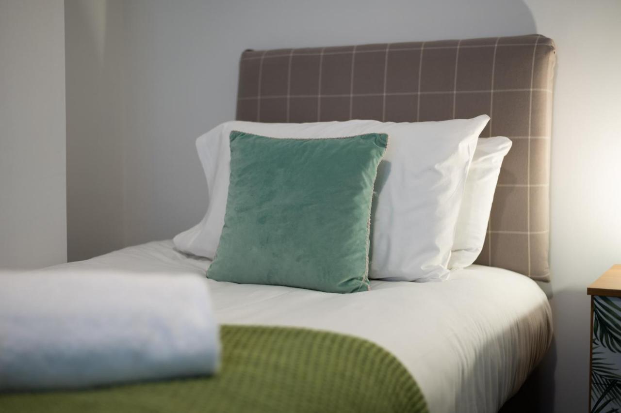 City Centre, Parking, Smart Tv'S In All Rooms Swansea Eksteriør bilde